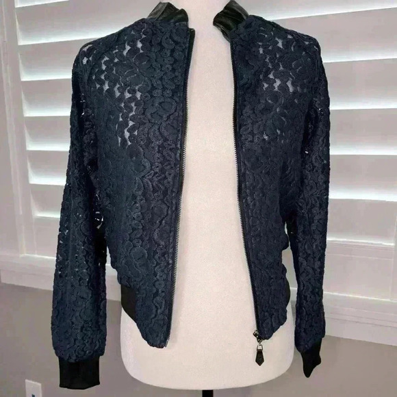 Stella & Dot Lace Bomber - Picture 9 of 9